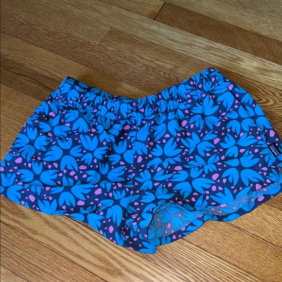 Patagonia Pants - Patagonia Blue Floral Women's Athletic Shorts